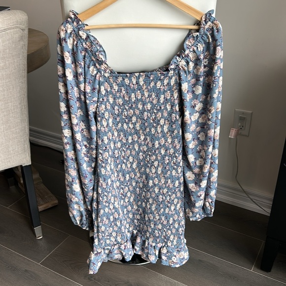 LULU'S See Me Bloom Dusty Blue Floral Print Smocked Long Sleeve Dress Size M - Picture 8 of 17